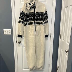 American Eagle Cozy Cream and Black Hooded Onesie